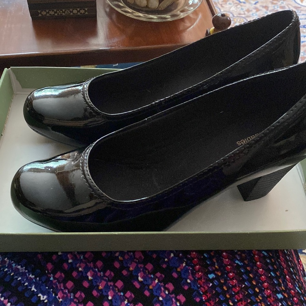 Clarks Cynthia Avant Patent Leather Pump 8.5m